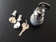 Zündschloss K 300 und zwei Türschlösser incl. 4 x Schlüssel 